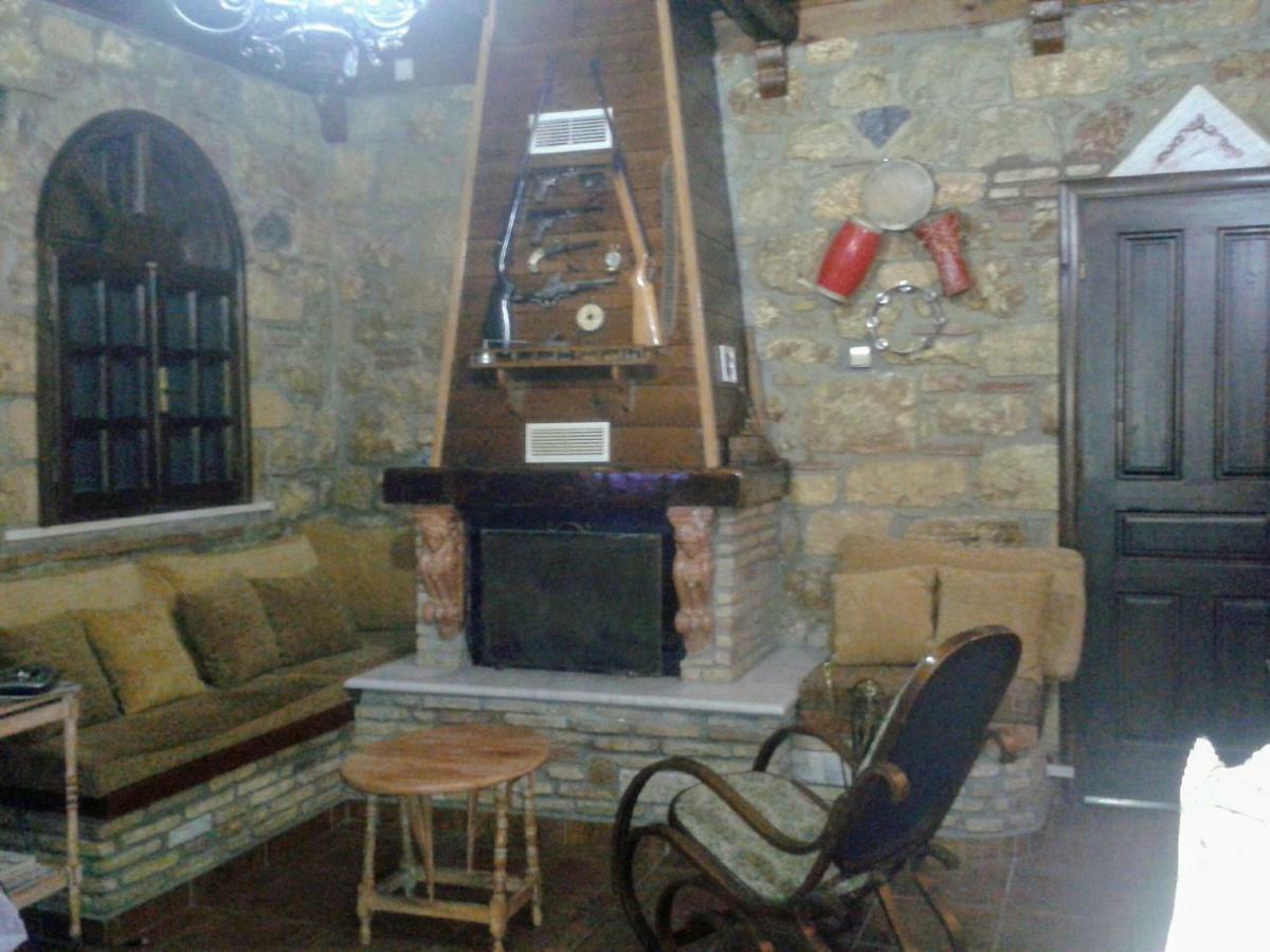 LimniónasKalogirou Stone Houseアパートメント エクステリア 写真